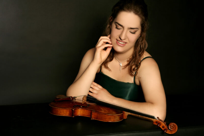 Kathrin ten Hagen, violin