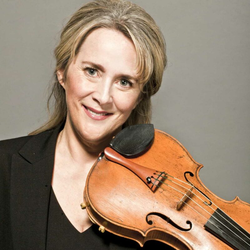 Lucie Robert, violin