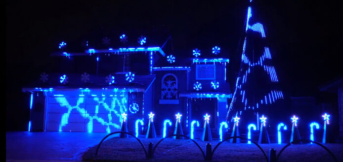 WACKY WEDNESDAY | Beethoven Symphony No. 5 Christmas Light Show [WOW] - image attachment