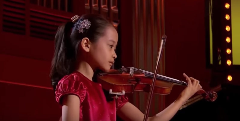 NEW TO YOUTUBE | Violinist Himari, Age 9 — Paganini Violin Concerto - image attachment
