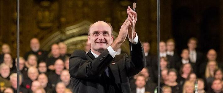 Royal Liverpool Philharmonic's Guest Conductor Extends Contract - image attachment