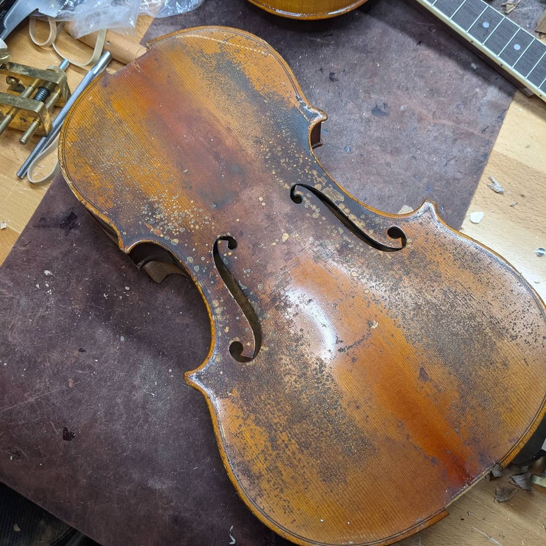 Tyler Thackray's Experimental Instagram Account To Destroy Violins - image attachment