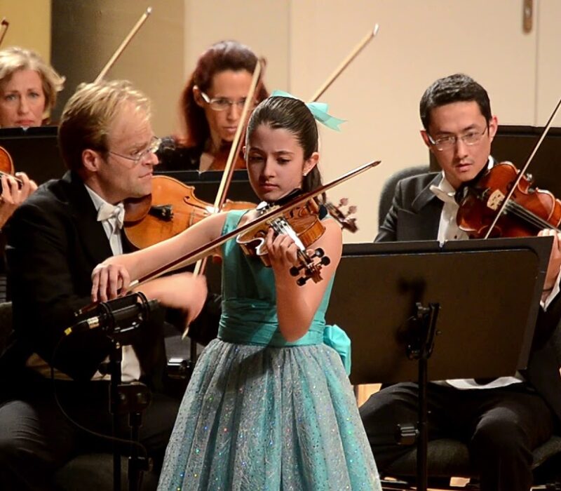 FLASHBACK FRIDAY | VC Young Artist María Dueñas Performs Mozart Violin Concerto No. 1 in 2014 - image attachment