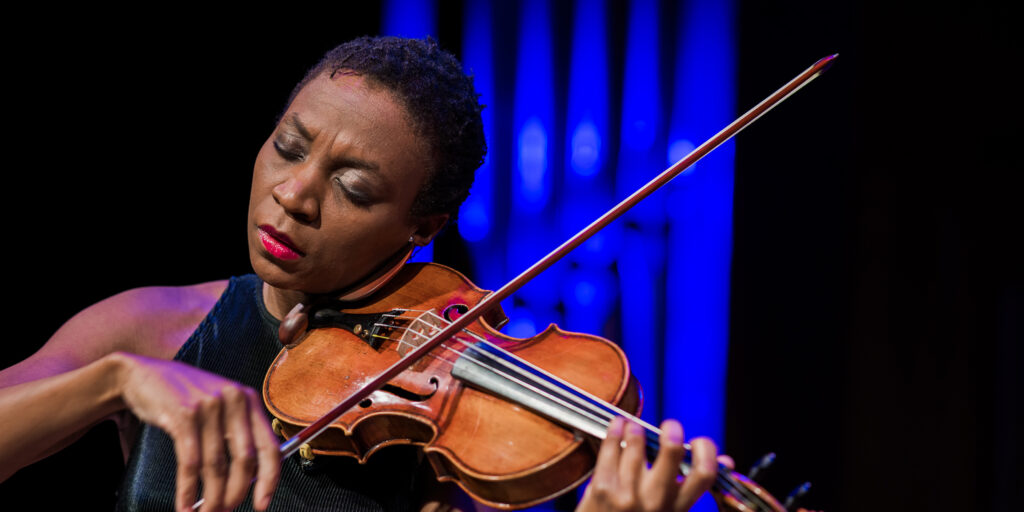 Violinist Tai Murray to Join Colbert Artists Roster - image attachment