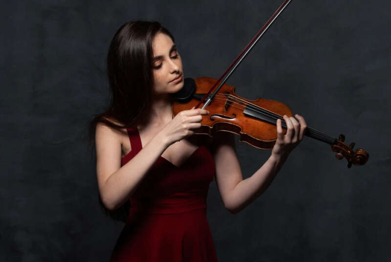 Esther Abrami