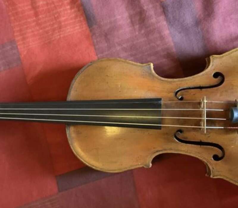 Stolen Instrument —> 1740 Carcassi violin and bows