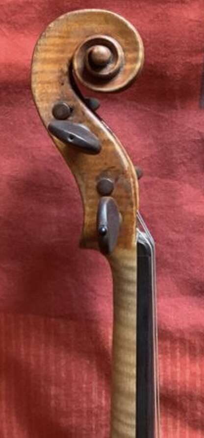 Stolen Instrument —> 1740 Carcassi violin and bows