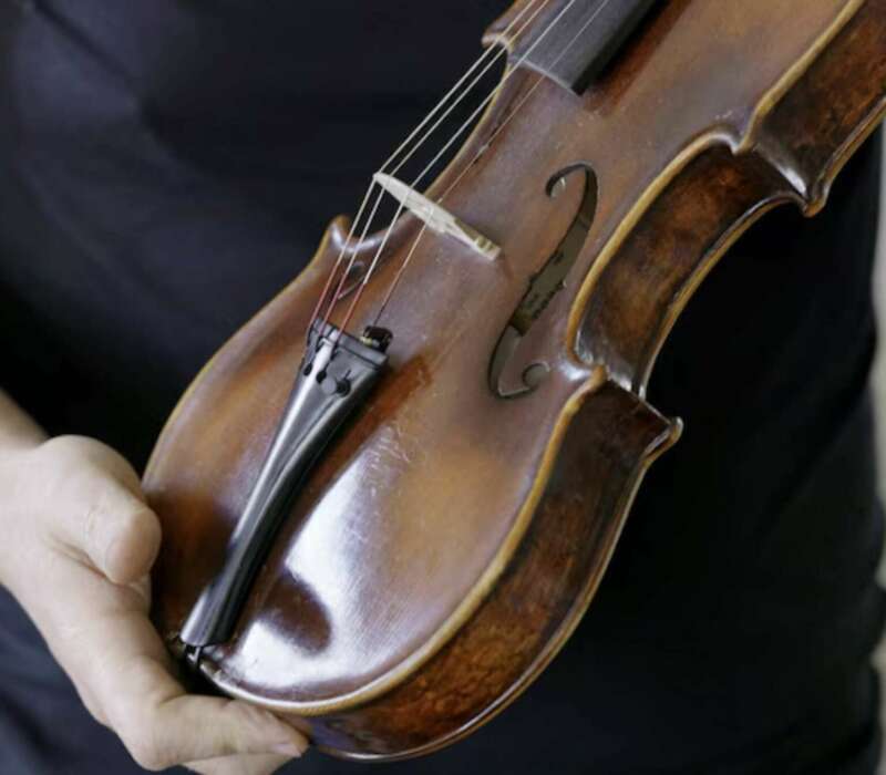 Secret Note Found in Jewish Prisoner’s Violin at Dachau Concentration Camp
