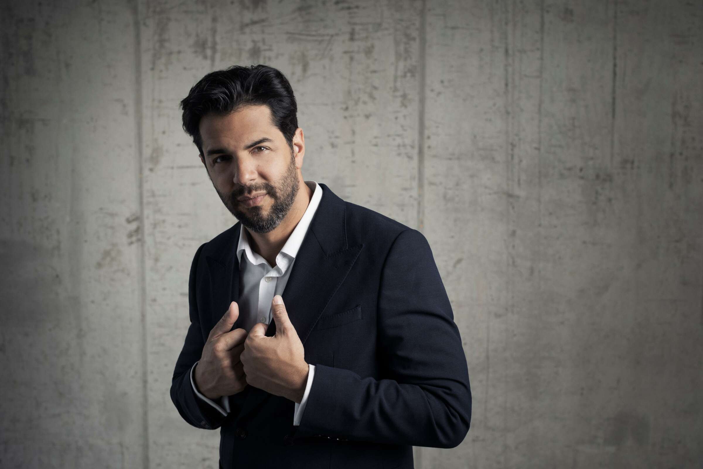 Domingo Hindoyan